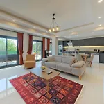 Casa Lykia - With Pool & Sea Nearby * フェティエ